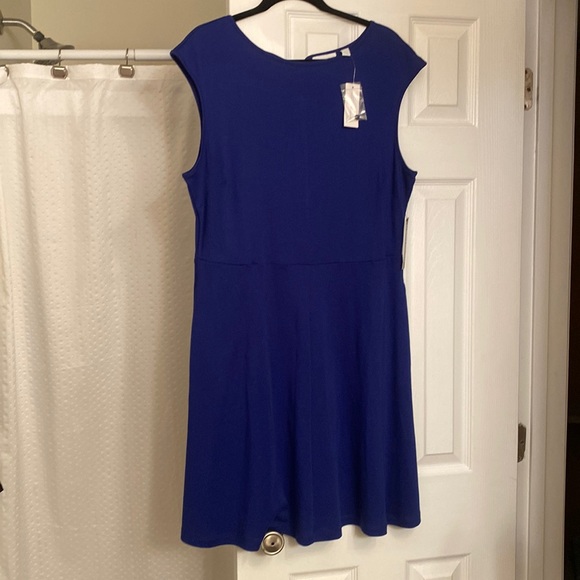 Womens dress - Picture 1 of 6